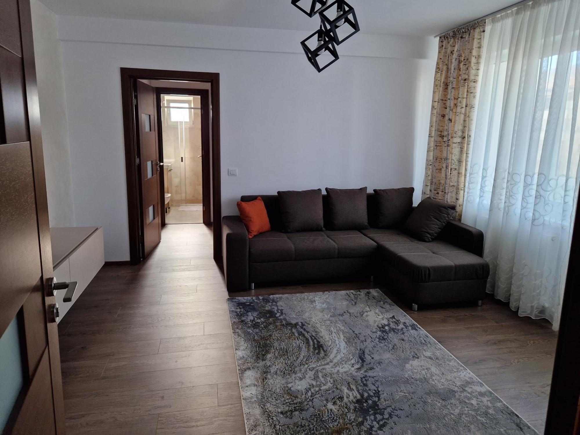 Downtown Apartment Ramnicu Valcea Exterior foto