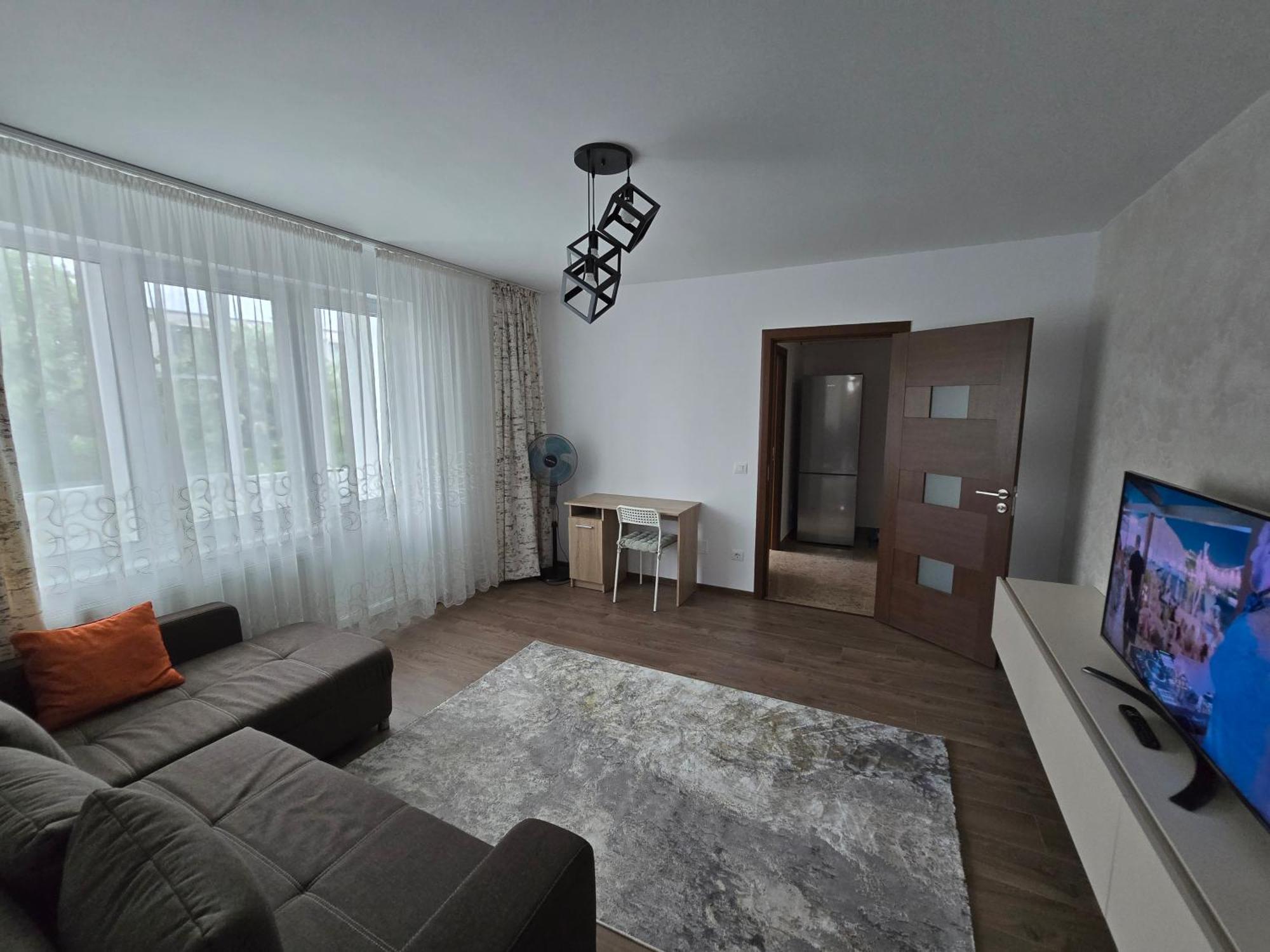 Downtown Apartment Ramnicu Valcea Exterior foto